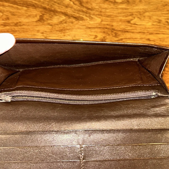 GUCCI wallet GUC brown leather long wallet VINTAGE gold clasp Luxury Find - Picture 10 of 14